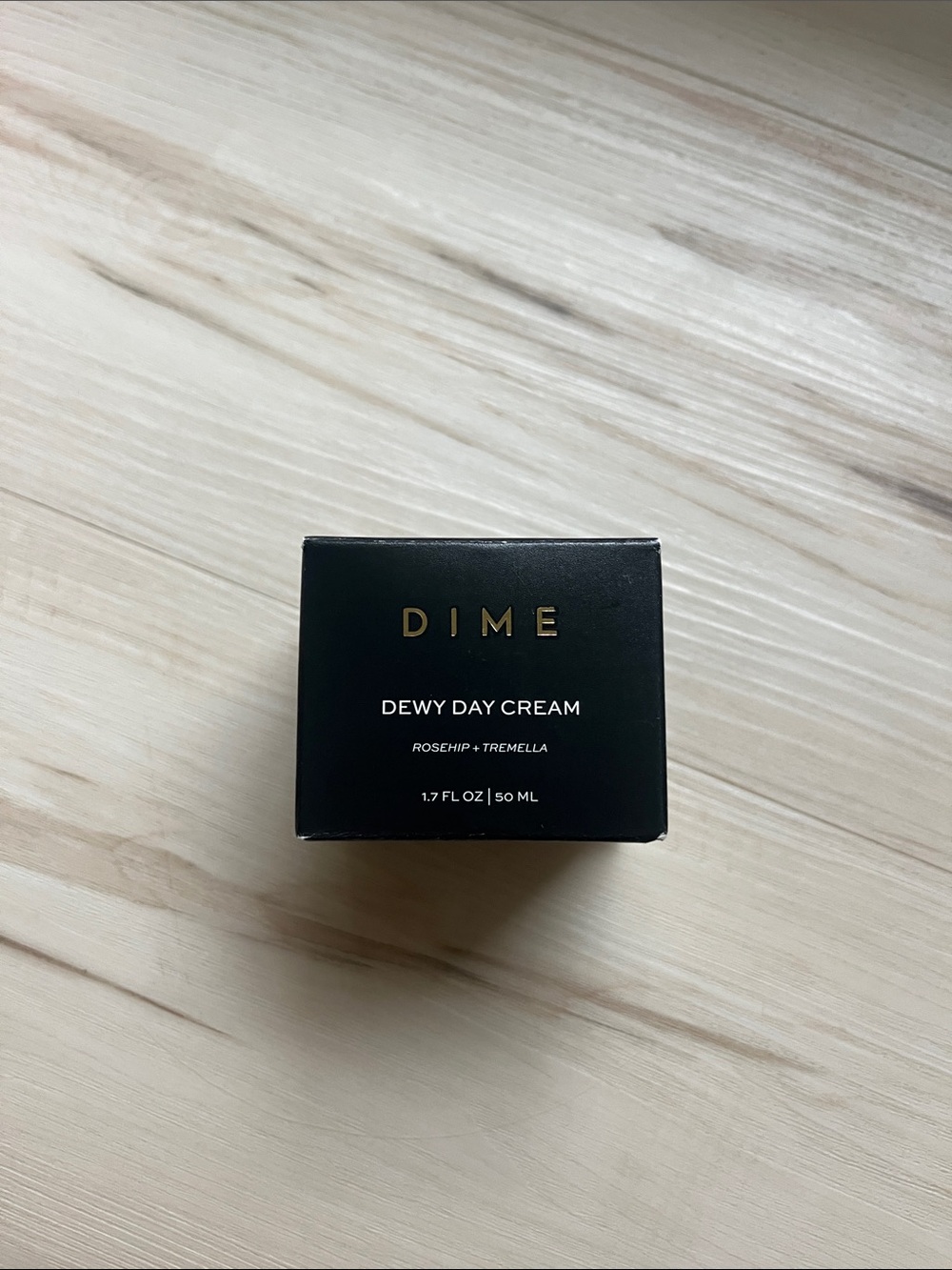 Dime Dewy day cream